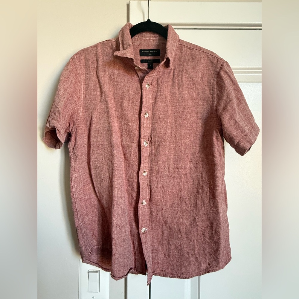 Banana Republic Factory Red Casual Button Down Shirt